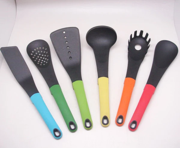 Yangjiang Factory, Set of 7, Nylon Kitchen Utensils with PP & TPR handle, plastic kitchenware, ODM brand