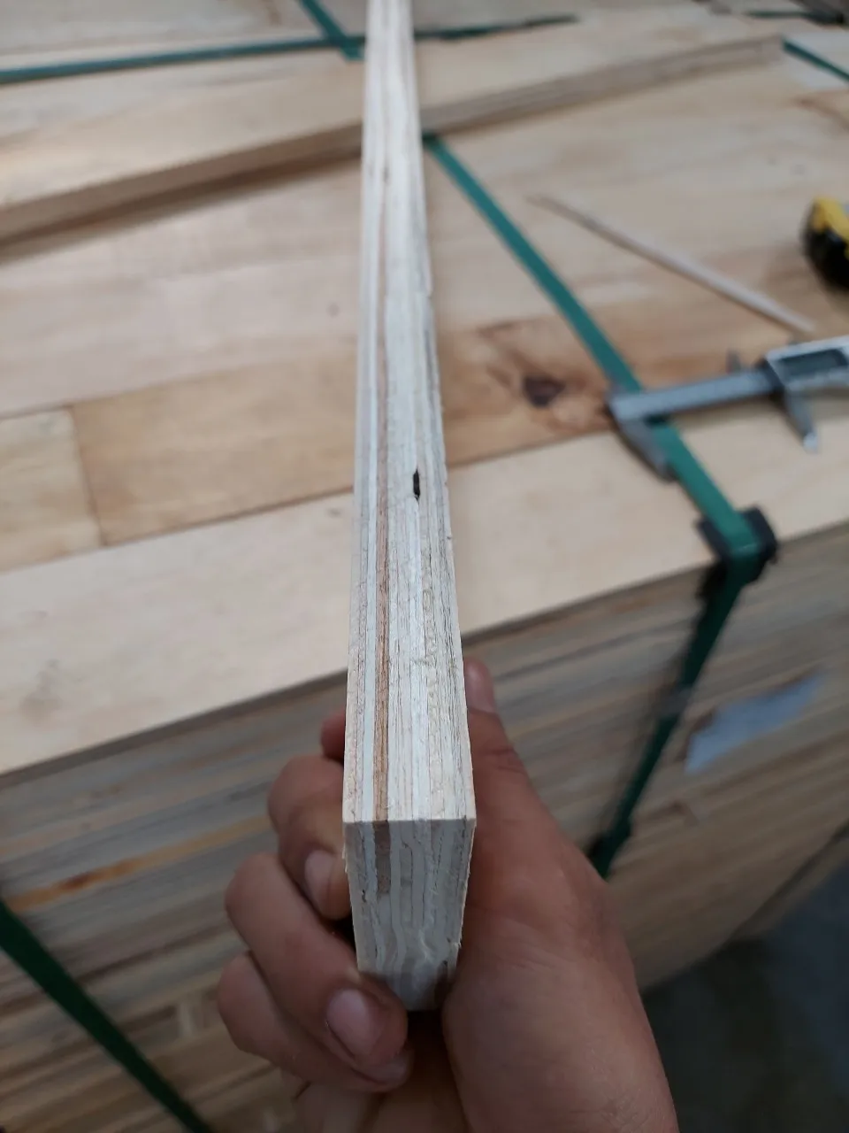 Strong and flexible LVL boards made in Vietnam