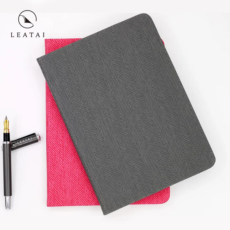 Персонализированный розовый чехол из искусственной кожи в твердом переплете