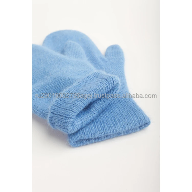 Quality knit mittens for autumn/winter hand crafted in traditional style manufacturer prices women knitwear