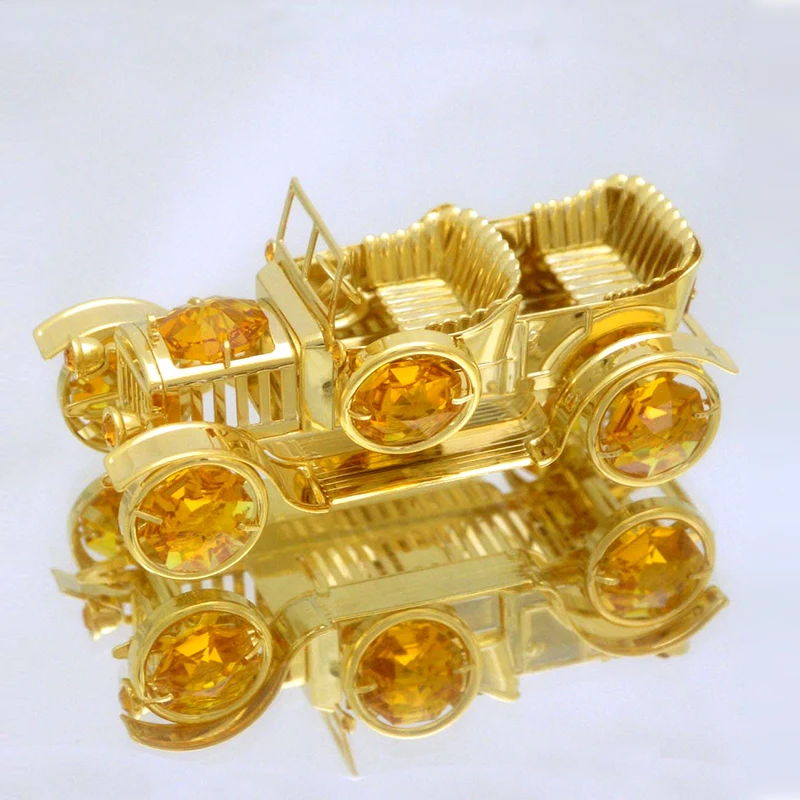 Crystocraft Fancy Gold Plated Metal Antique Car Decorated with Brilliant Cut Crystals Figurine Desk Top Decor