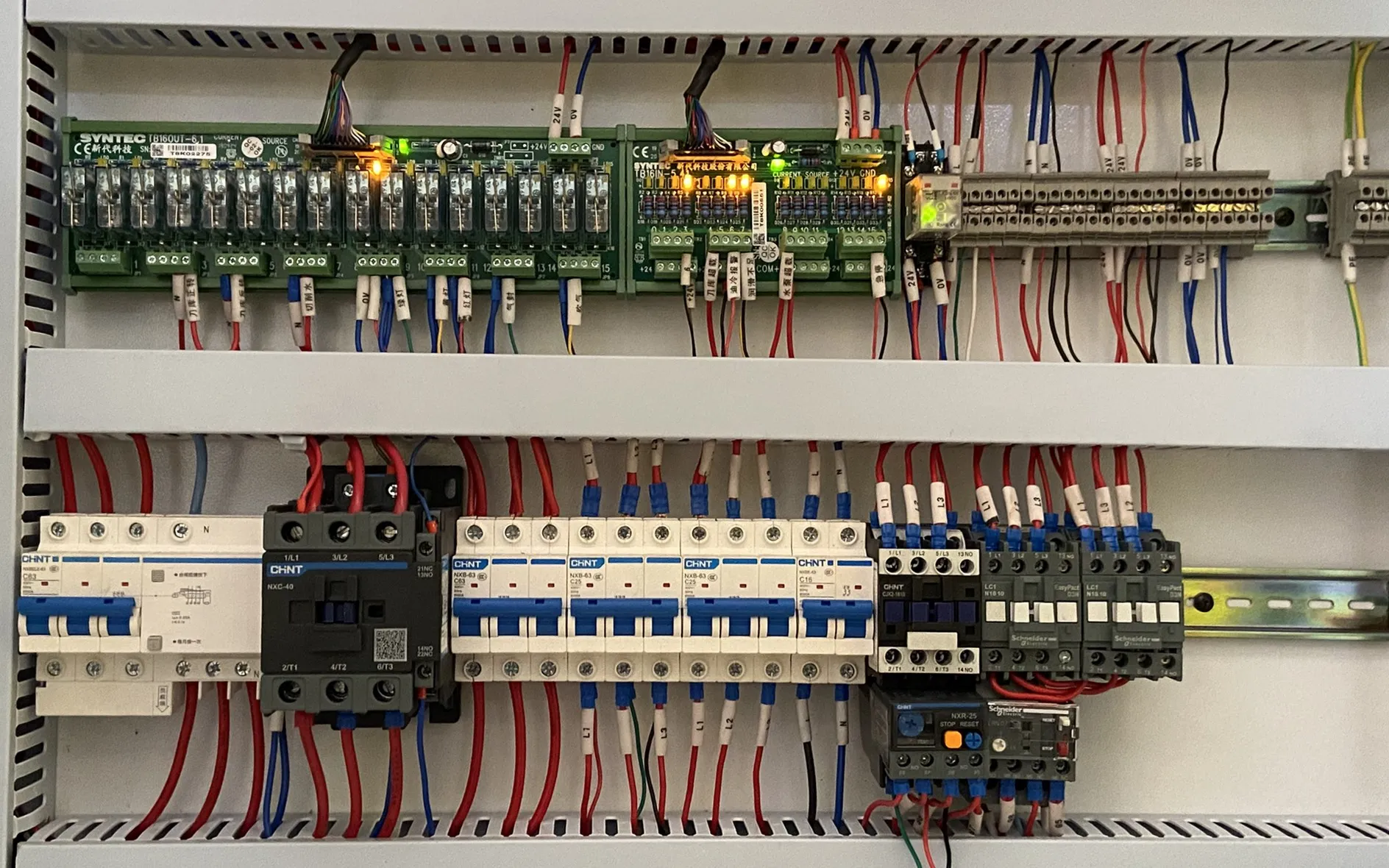 
Fanuc CNC Program VMC Vertical Drilling and Tapping Milling Robodrill Machine Tool 