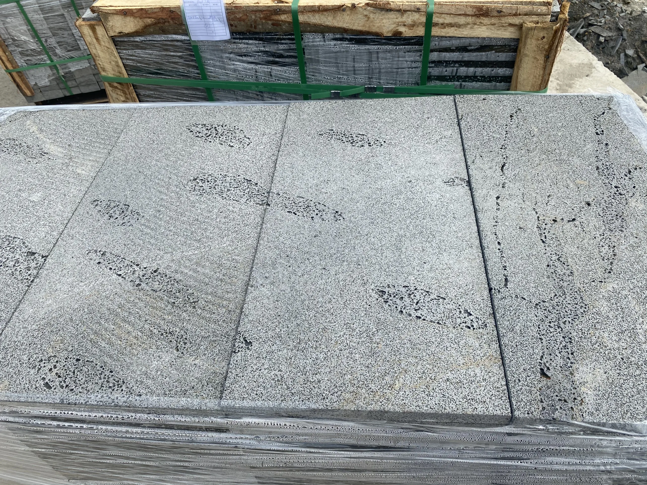 Wholesales  ELA Stone Midcentury Coastal Hotel Villa Garden Park Courtyard Machine-Cut  Basalt Stone from Vietnam