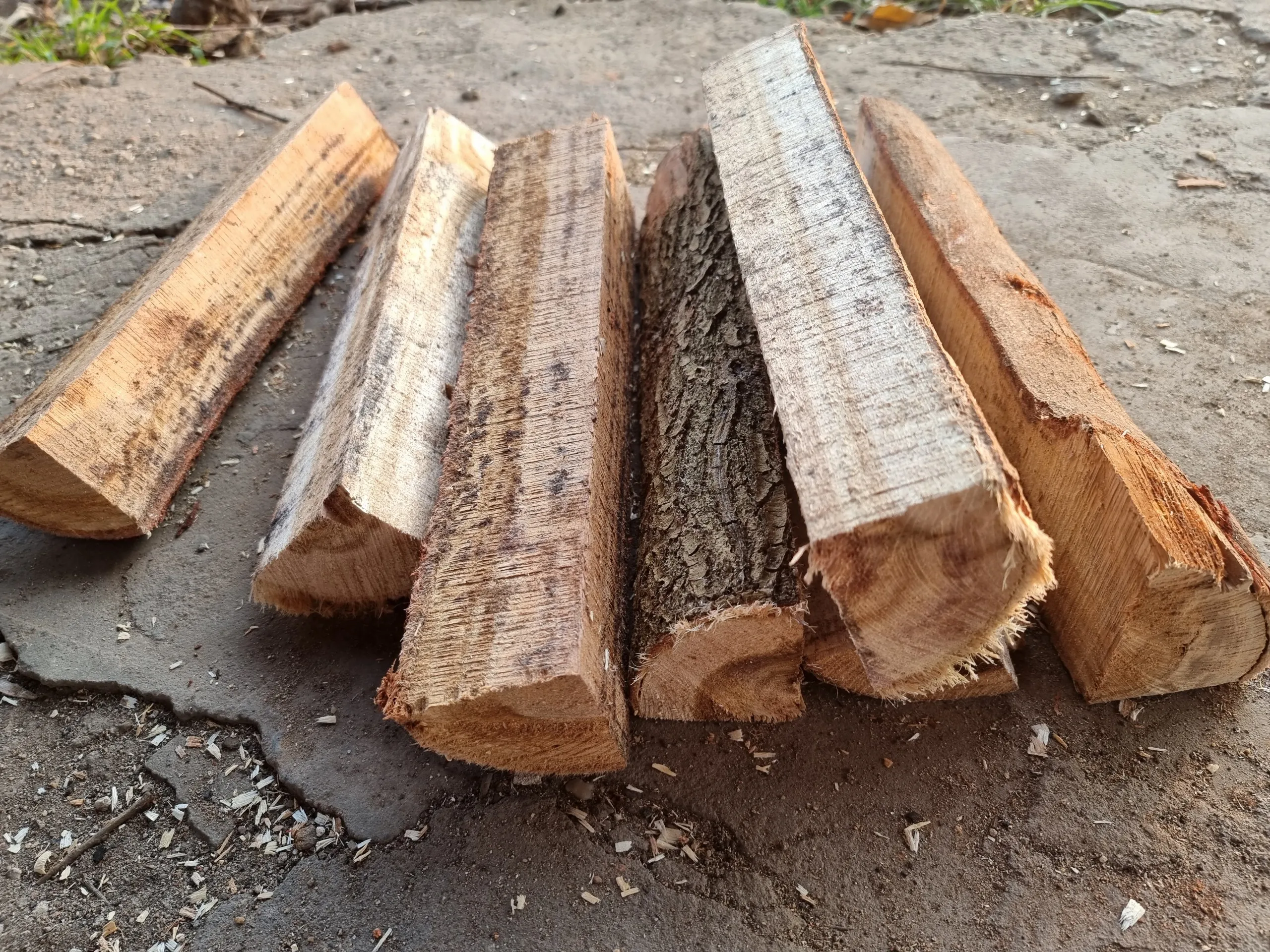 100% натуральная пиловая древесина для кемпинга