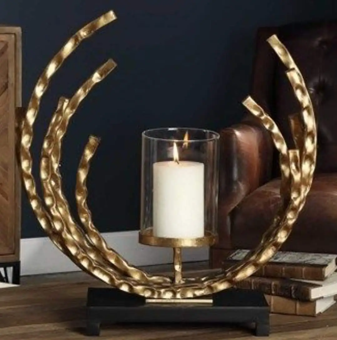 Золотой подсвечник