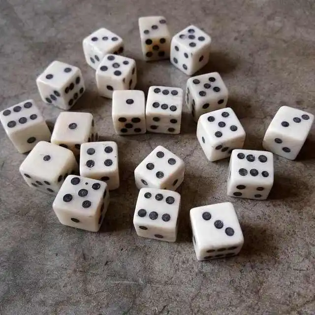  Игровые кости игра
