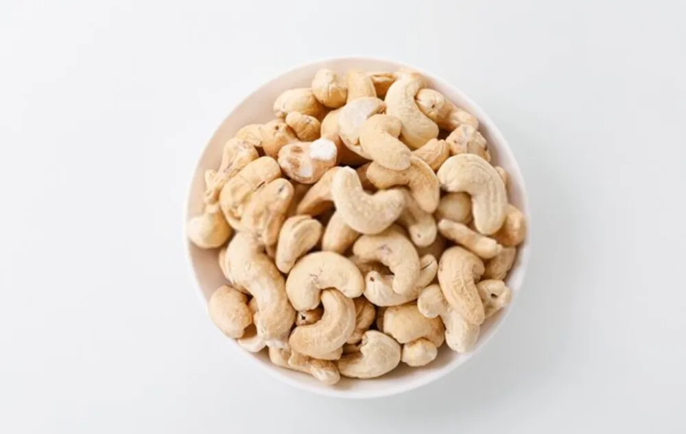Vietnam Hot Sale Top Grade Best Price Cashew Nuts W180, W210, W240, W320, W450, LP, WS