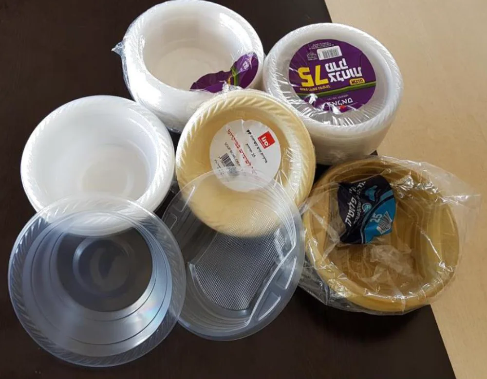 
Disposable plastic soup plates, deep plates 