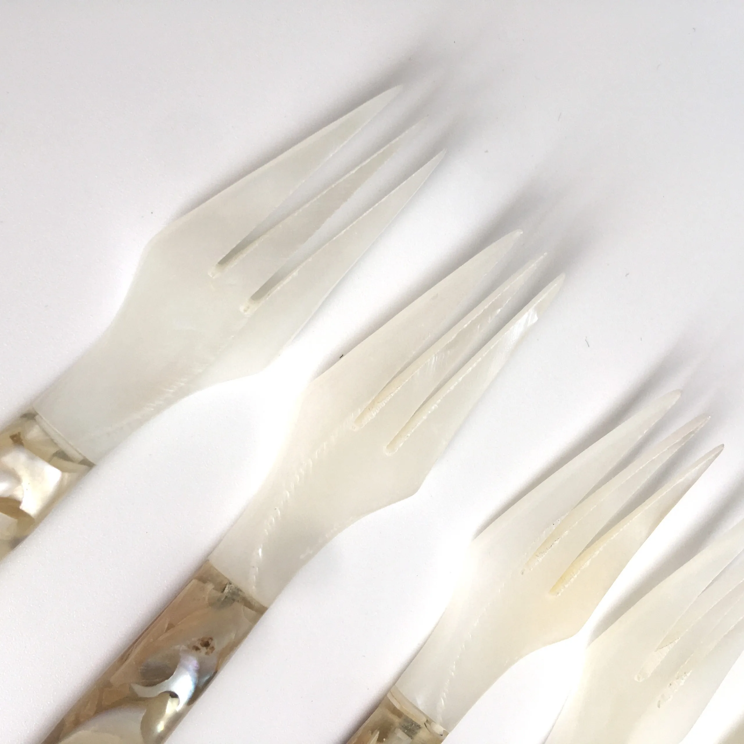 Wholesale Spoon Set 6 Pieces Handicraft Mother of Pearl Fork Sustainable Serving Set Restaurant Kitchen Forks Flatware Set