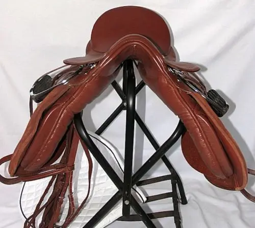 
Highest Quality 100% Top Quality Leather Saddle Set leather horse riding saddle With Accessories English Saddle Whit Kit 