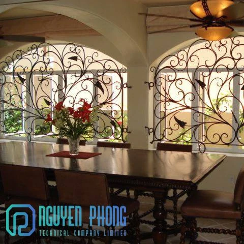 Окно из кованого железа для классического дома от вьетнамской фабрики по лучшей цене