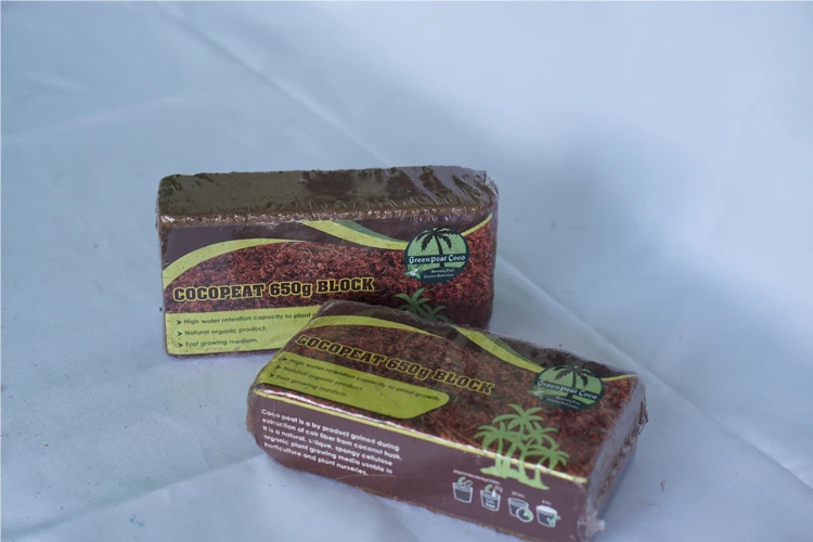 Sri Lankan Origin 100% Natural Bio Degradable Cocopeat Coir Marrow Briquettes for Greenhouses, Gardens and Hydroponic Farms