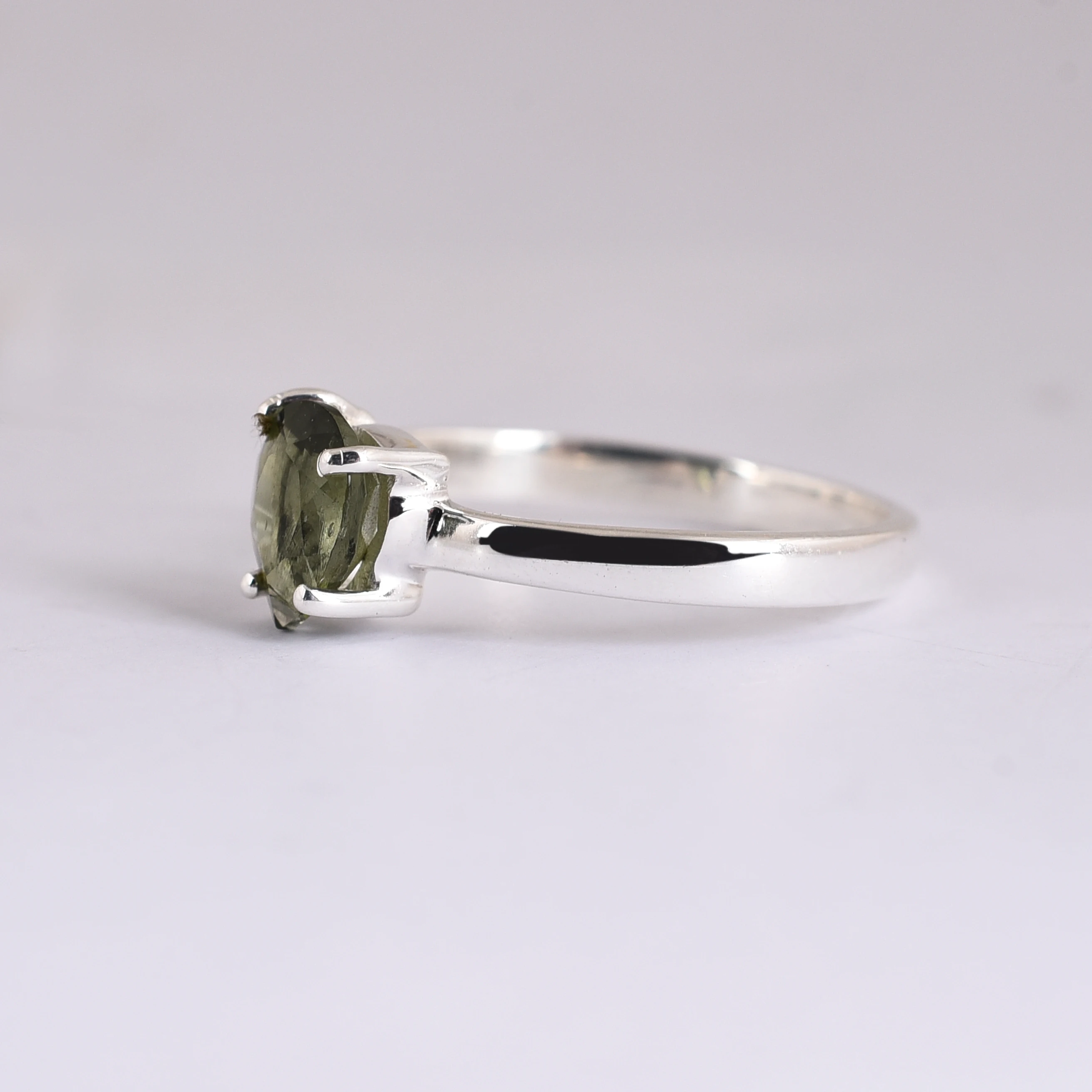 Genuine Authentic Moldavite Gemstone Ring Beautiful Handmade Design 100%Natural Gemstone Ring 925 Sterling Silver Rare Moldavite
