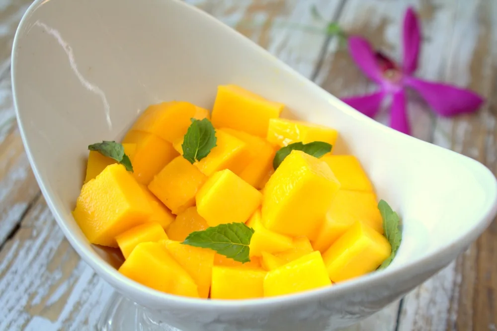 IQF Mango dice 1.jpg