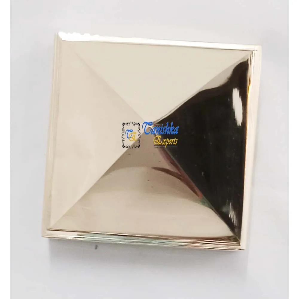 Латунь вастю Пирамида дизайнерские Янтра в металле Ремесленная латунная с 3-я ступенями