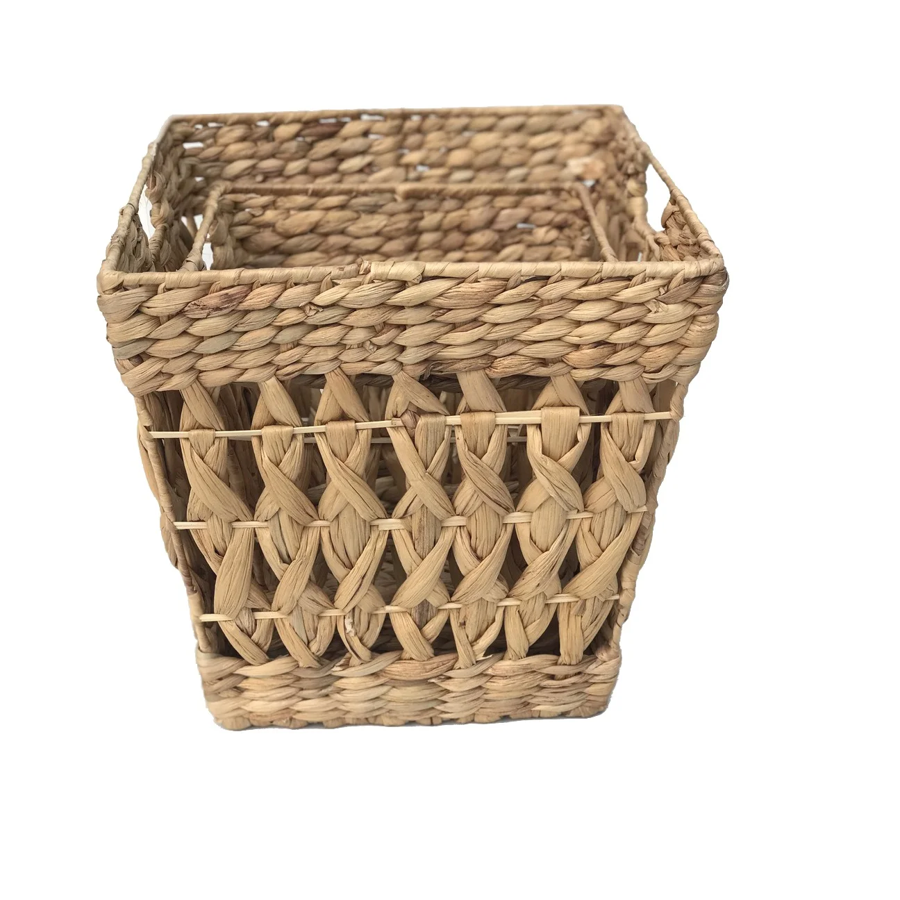 High quality top selling Eco-friendly Water Hyacinth Storage hyacinth baskets with handle made in Vietnam