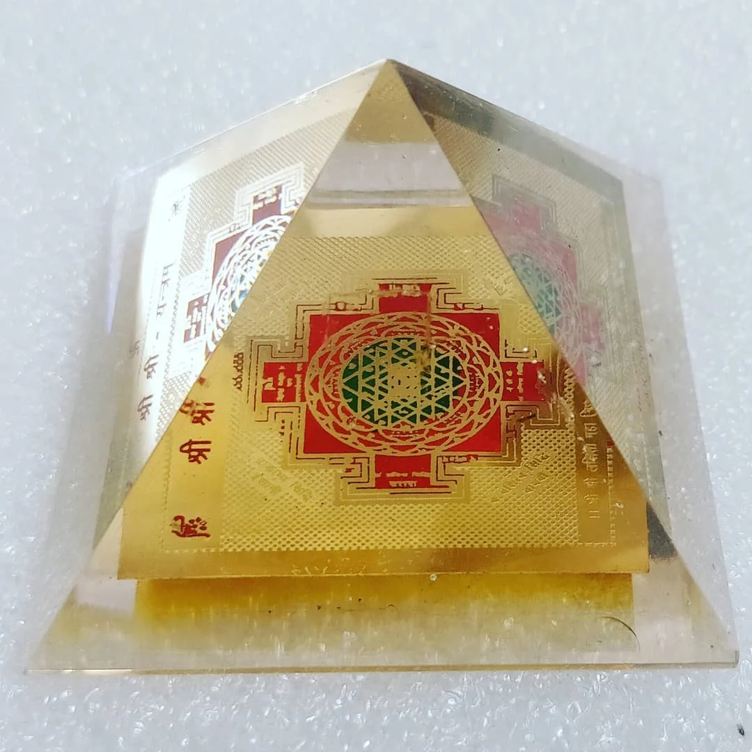 Оптовая продажа пирамиды orgone Шри-Янтра/Пирамида оргонита из меди и кварца