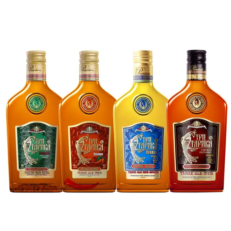 Травяная водка EST.1969 TRI STARIKA 40%