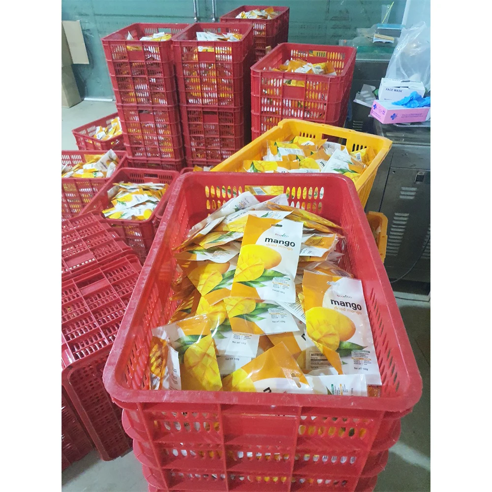 Vietnam dried fruit bulk style packing sweet soft dried mango