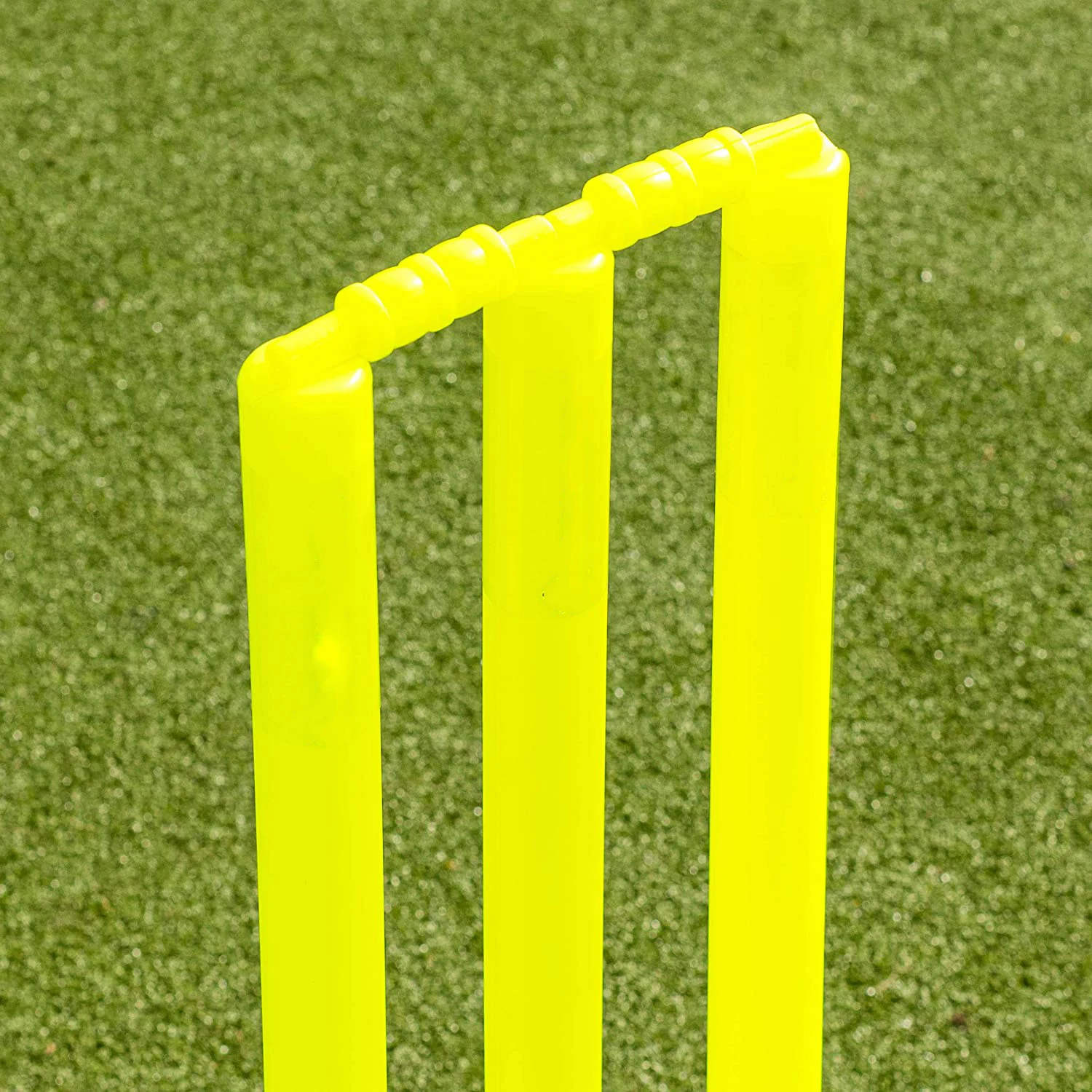 Cricket Stumps - Rubber Base Cricket Wickets  Junior & Senior Stumps Springback Plastic Cricket Stumps