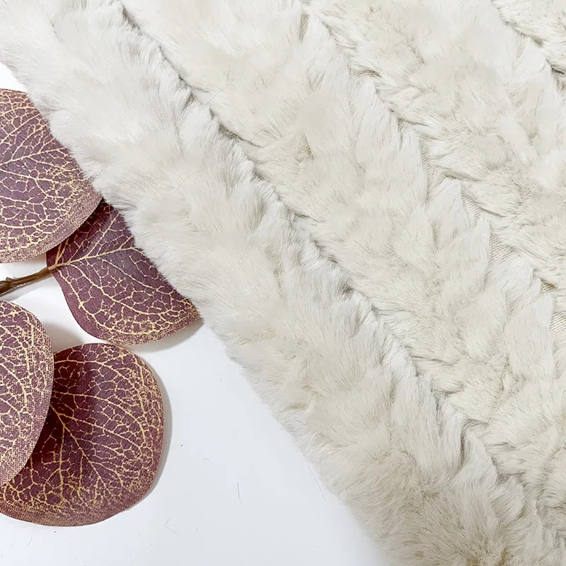 Chinese polyster Imitated rabbit hair cut flowers pong flowers Home textile toys crafts print polyester plush fabric for blanket