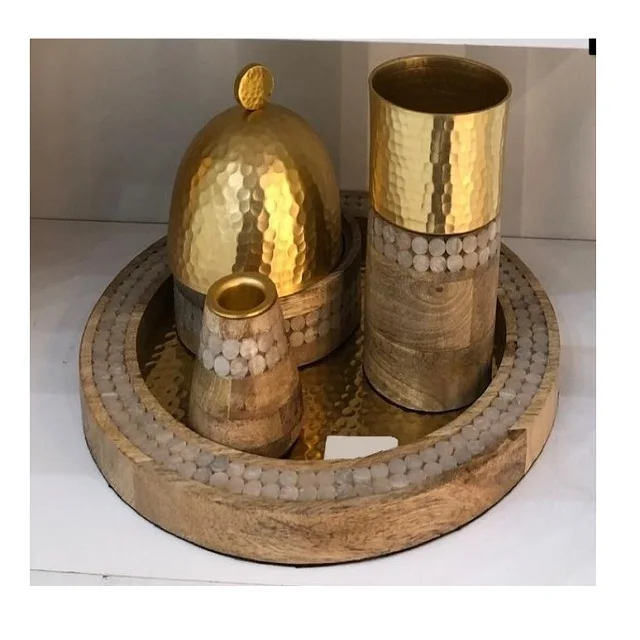 Деревянный сервировочный поднос из акации и манго 2 разных размера коричневый цвет деревянный с латунными золотистыми ручками