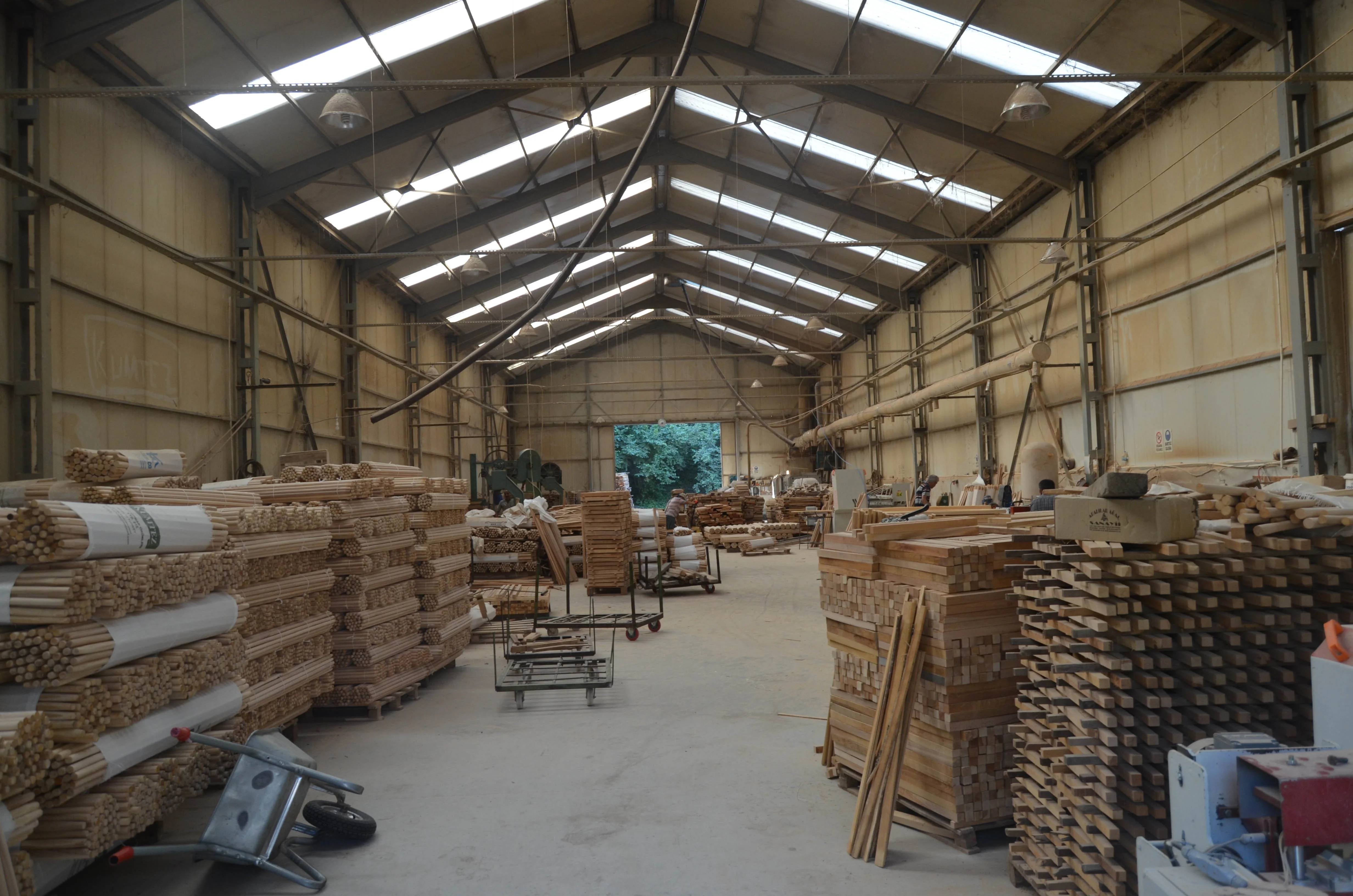 
150cm Beech Wood Broom Stick 