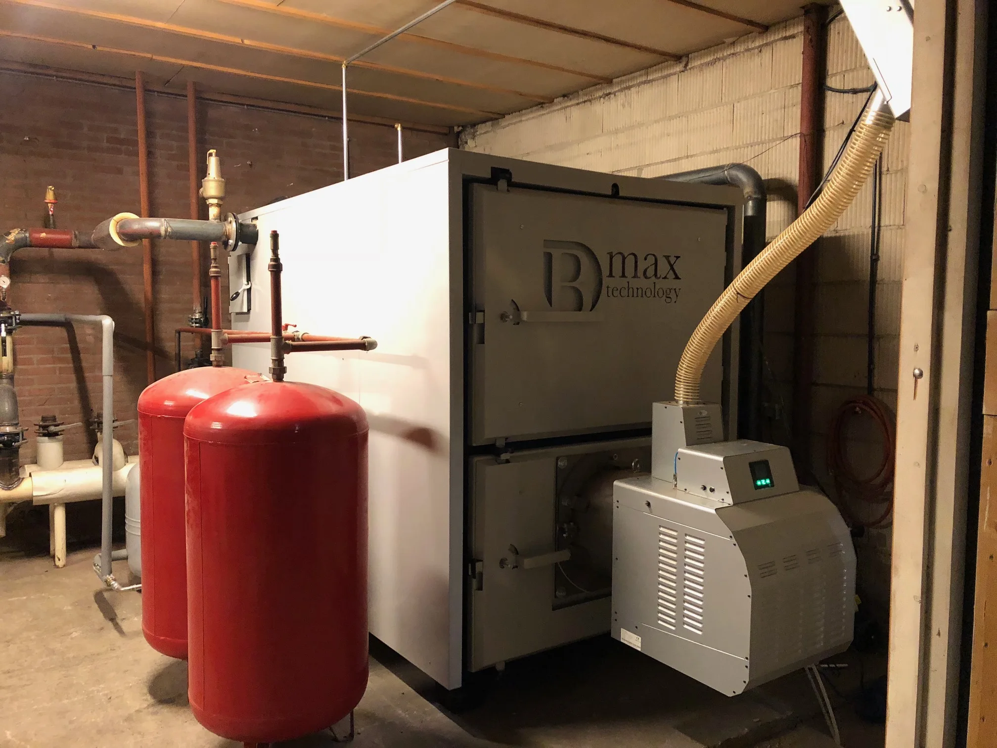 B-max pellet boiler 500 kW for industrial environments