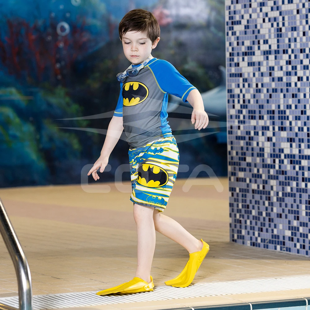 
Stable Stingray kids snorkeling fins and boys girls rubber flippers for wide feet short blade swimming fins diving 