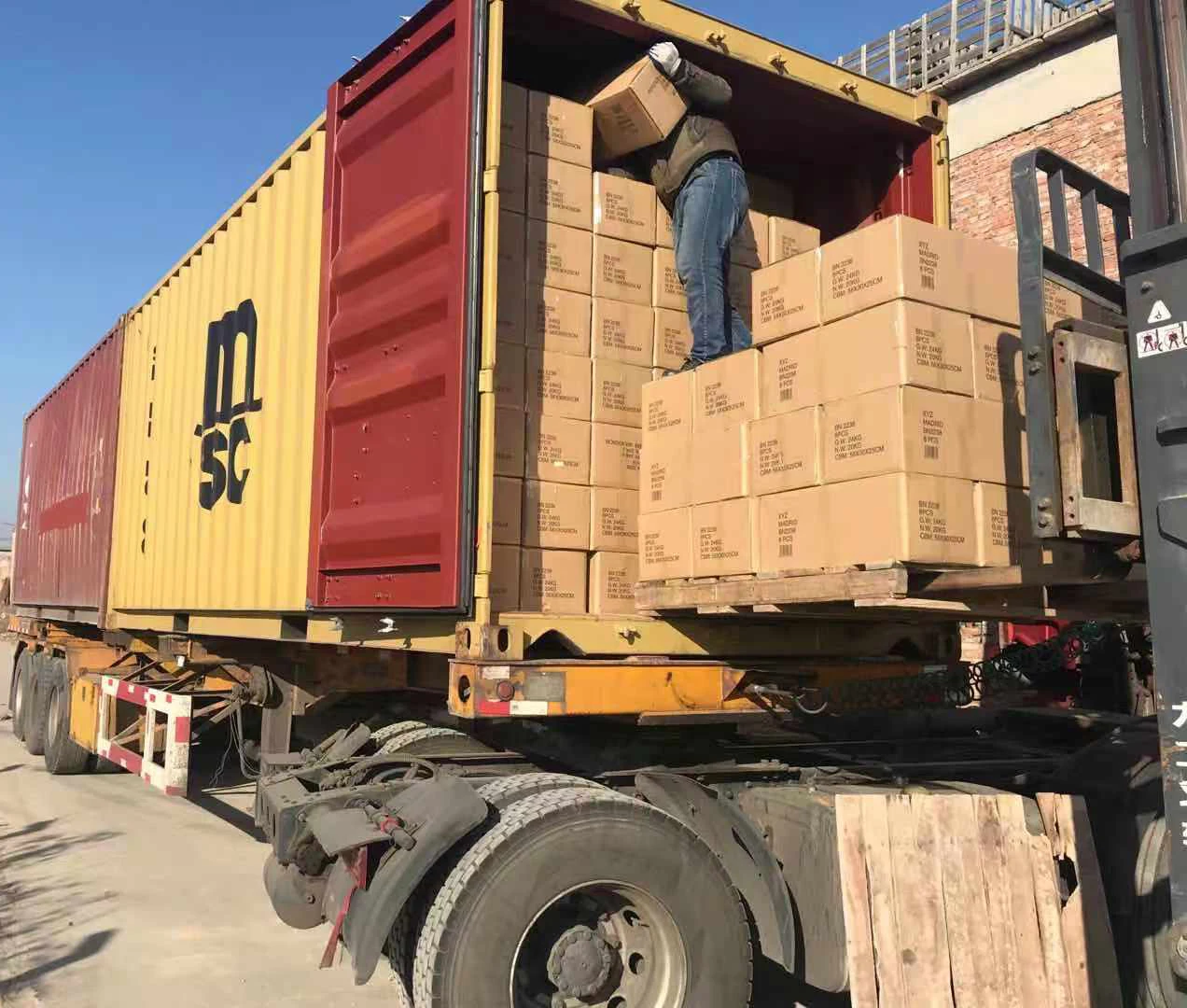 Wholesale Pakistan rock Himalayan edible salt Cheap Price Pink Crystal Organic Salt Tablets Powder Bulk Himalayan Salt for Sale