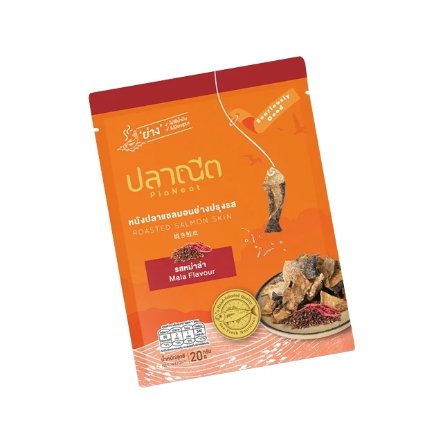Вкусные Оптовые закуски из тайского морепродуктов премиум класса жареная Кожа Лосося индийский вкус сухая рыба закуска с острым