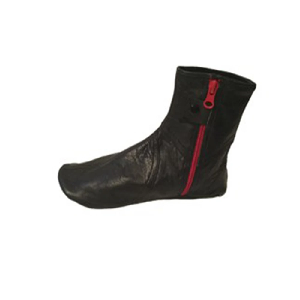 
 Новый дизайн, черные короткие теплые удобные с красной молнией кожаные носки в непрерывном стиле  