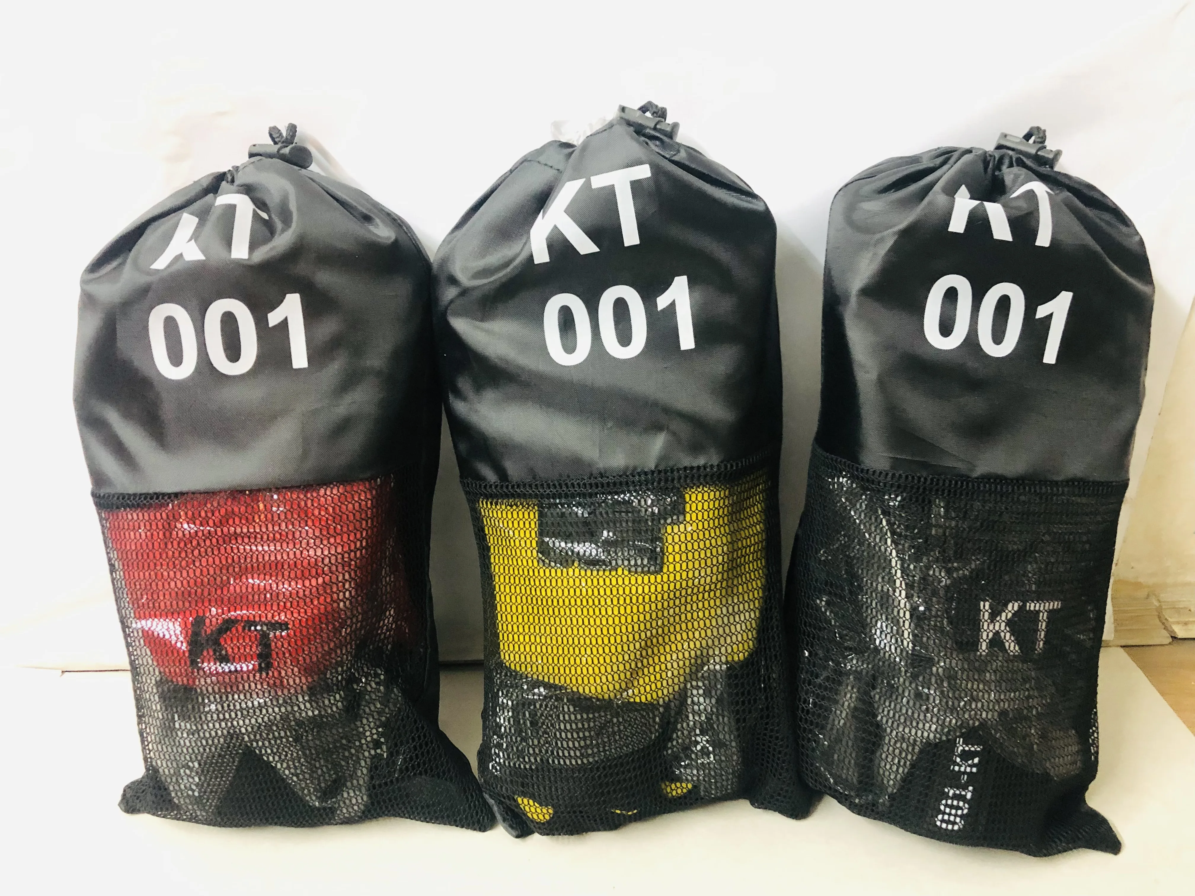 Goalkeeper Gloves Professional/HIGH QUALITY GERMAN LATEX 4MM