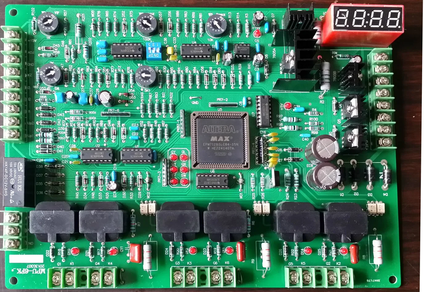 1000 кг автоматический редуктор наклонный чугунный лом металлоиндукци