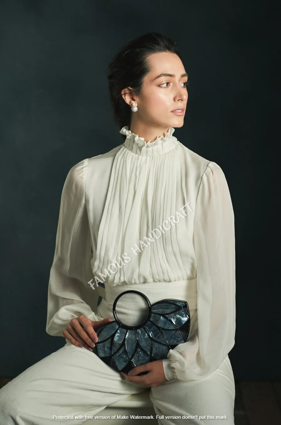 High Quality Hot Selling Mother Of Pearl Handcrafted Handmade Designer Luxury Handbag at Low Price