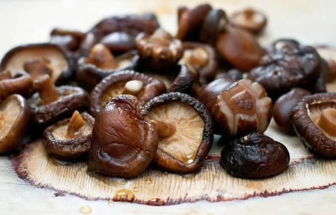 Supplier dried shiitake mushroom in vietnam/dried