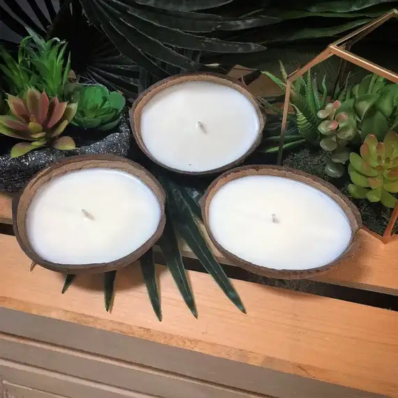 Natural coconut beeswax candles highly scented WHATSAPP MS ANNA