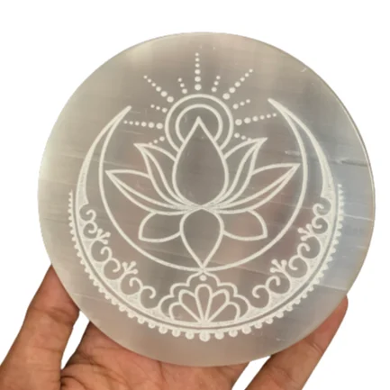 CIRCLE ROUND SHAPE WHITE SELENITE ENGRAVED PLATE BEAUTIFUL MOON & LOTUS ENGRAVED SELENITE CHARGING PLATE FROM MUNTAHA AGATE