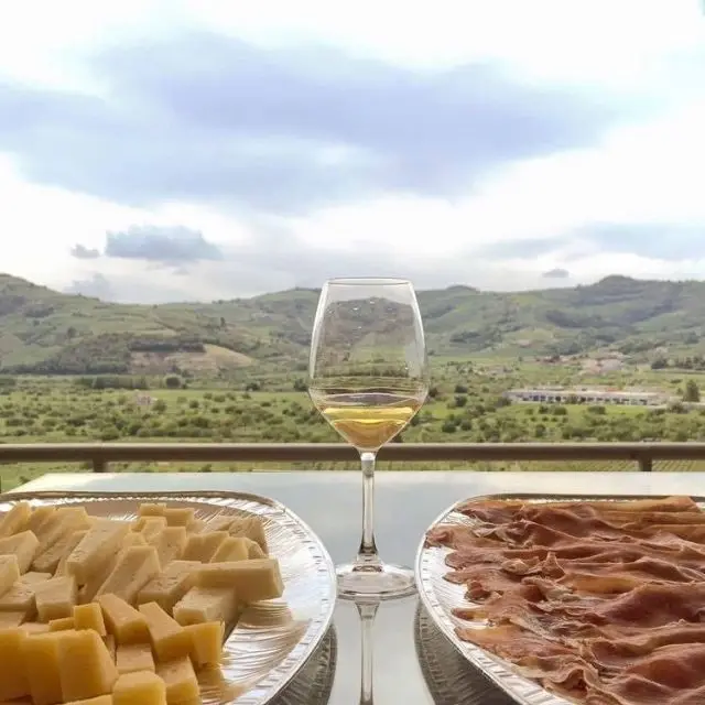 3 bottle Italian high quality wine white wine soave PINOT GRIGIO 75cl  WHITE WINE