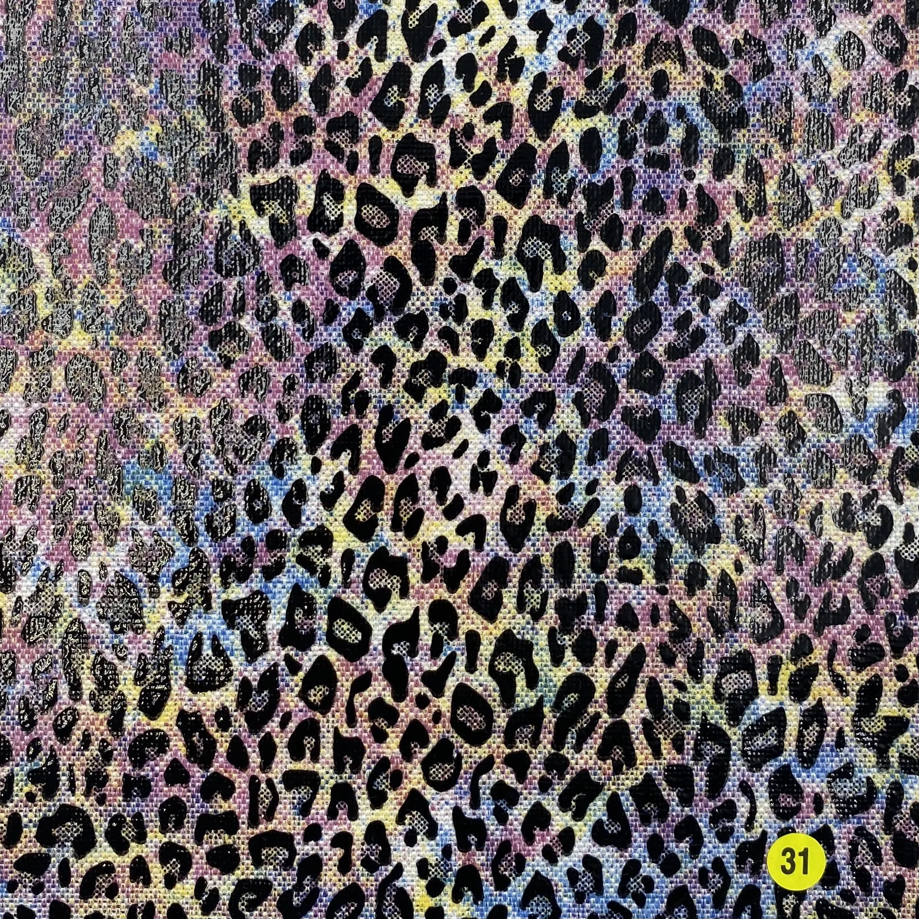 EPO High Quality 600D 100% Polyester with Glossy Laser Film Transferred Leopard Print for Luggage