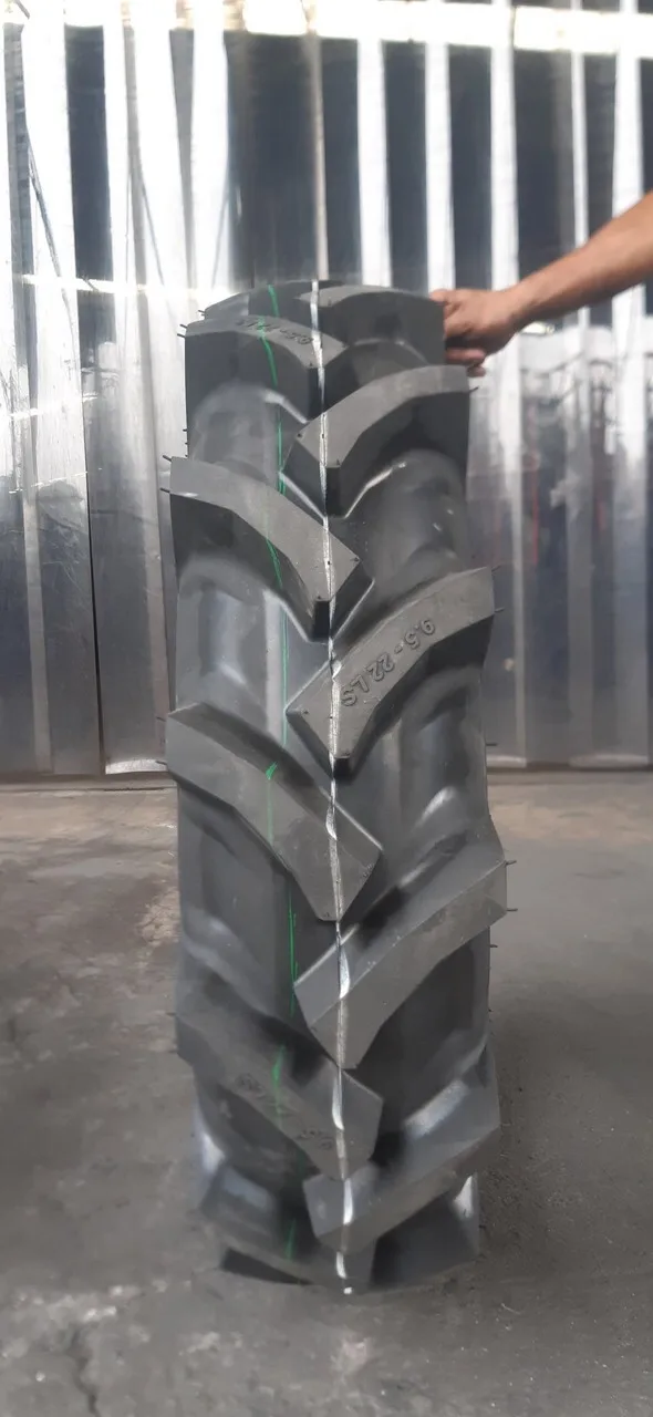 TIRE FOR AGRICULTURAL TRACTOR MACHINE 18.4-30