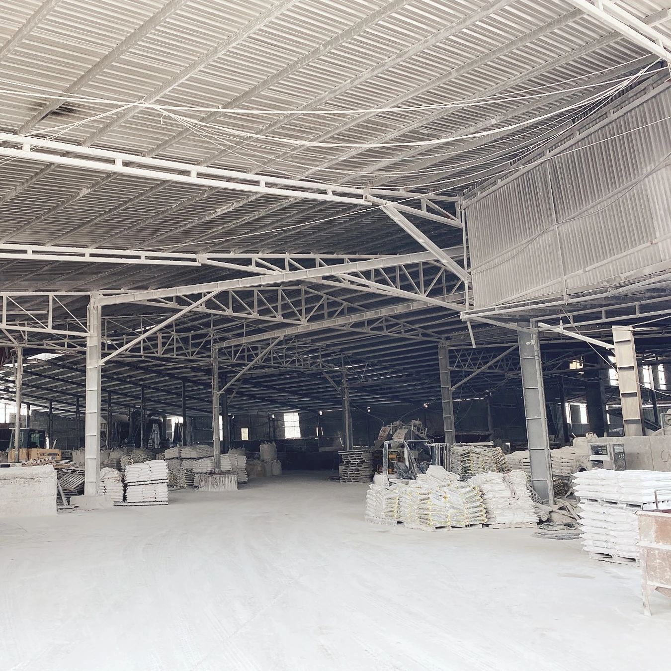 Top Selling Quicklime size 10-50mm; Vietnam Leading Suppliers; Comptetitive Rate with High Quality