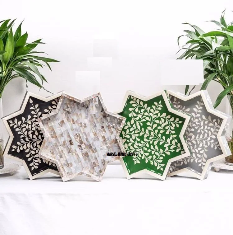 Поднос из перламутрового дерева с 2024 звездами