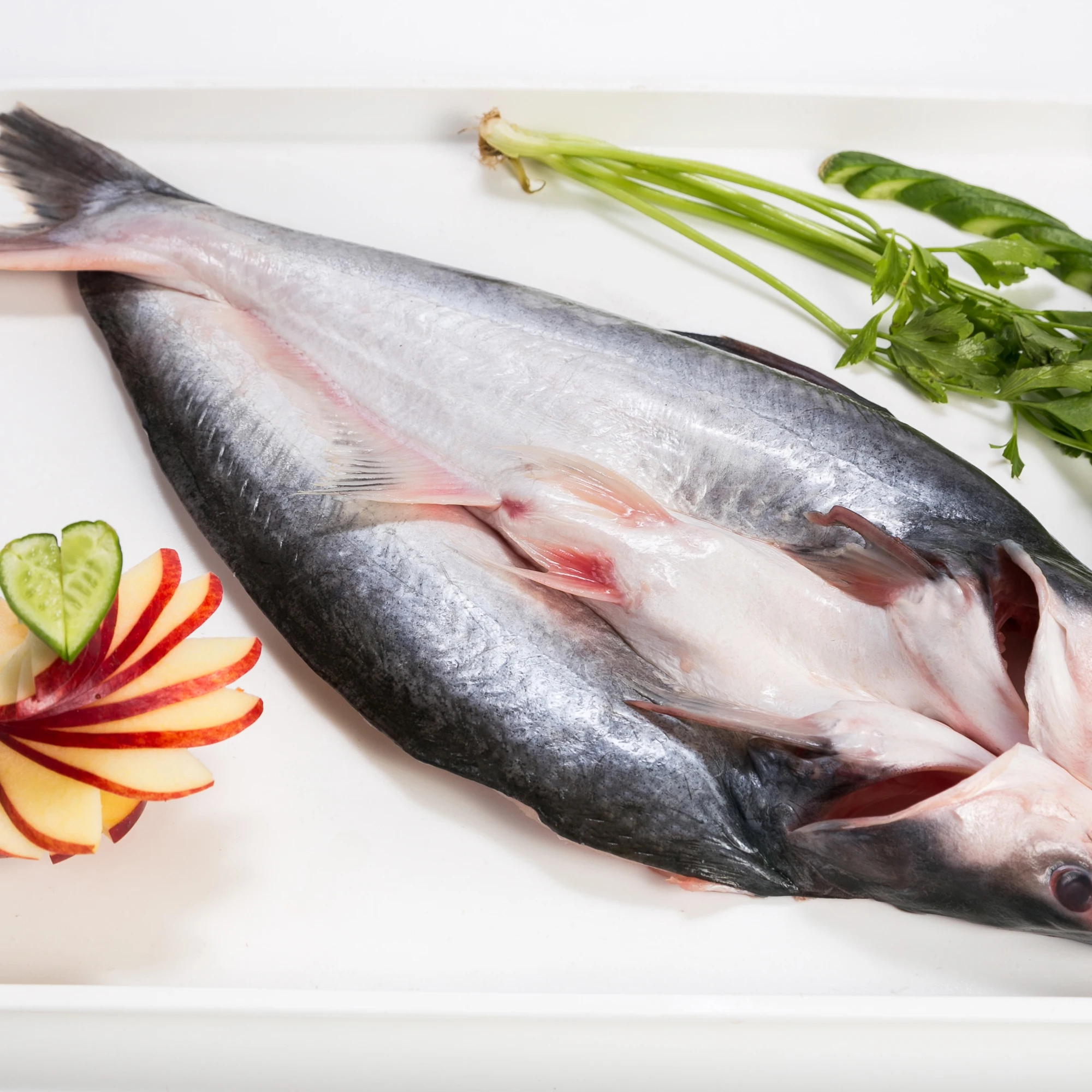 Free sample Panga Wholesale Frozen sutchi Pangasius Basa Tra Swai Butterfly cut Fish IQF Bulk 10kg packing in Vietnam