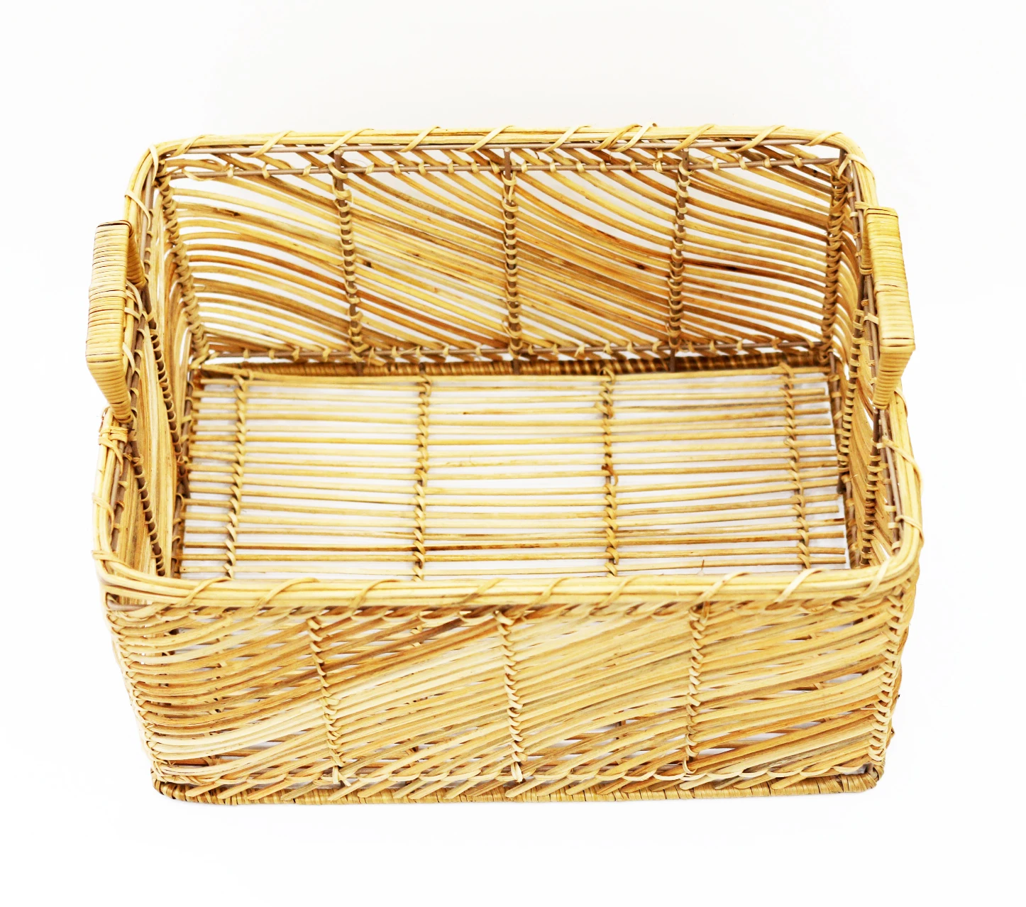 World best selling new trendy handmade rattan boxes use for storing toys books folders in home or offices