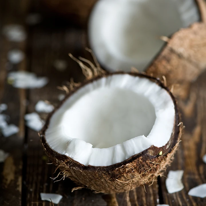 Fresh Brown Semi Husked Coconuts for Export Vietnam Malaysia Singapore