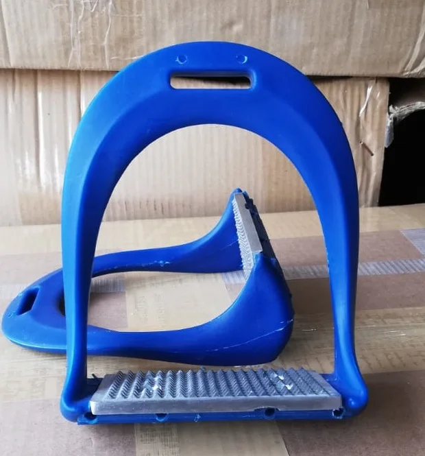 Пластиковый штрих с алюминиевой прокладкой