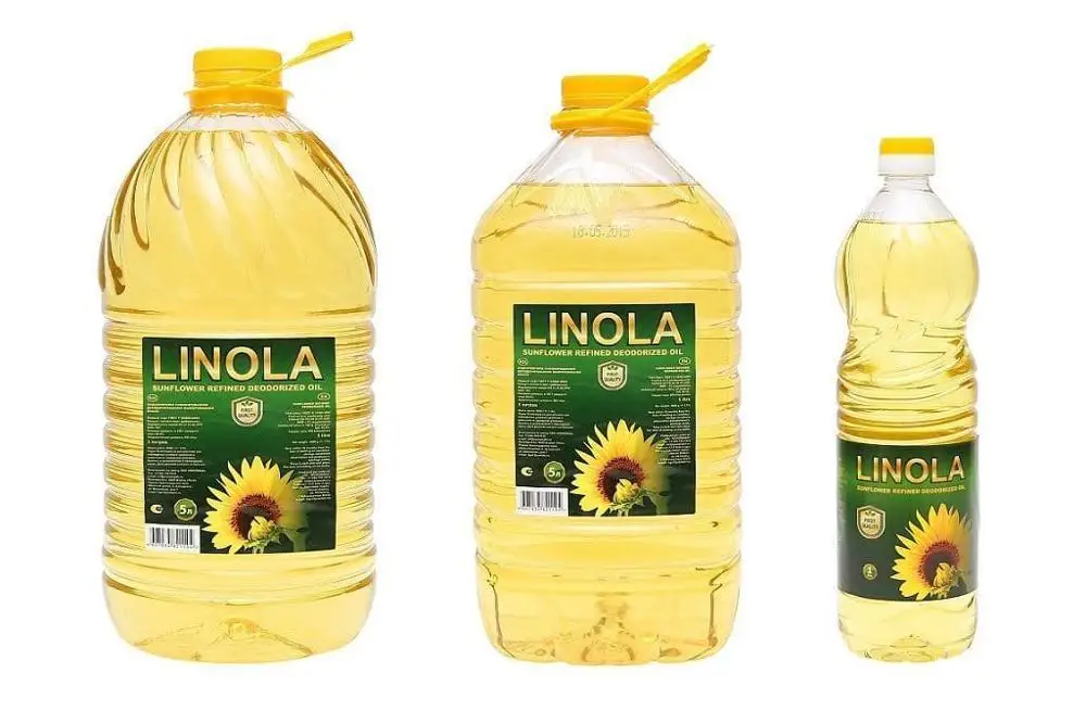 
Refined deodorized sunflower cooking oil from Ukraine in pet bottles and 24 ton flexitanks 