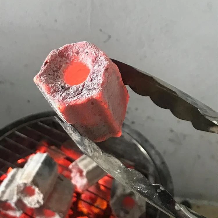 Брикет древесного угля из Вьетнама для гриля и барбекю для оптовой продажи на Ближнем Востоке, в Японии, Австралии WHATSAPP: + 84 911406611