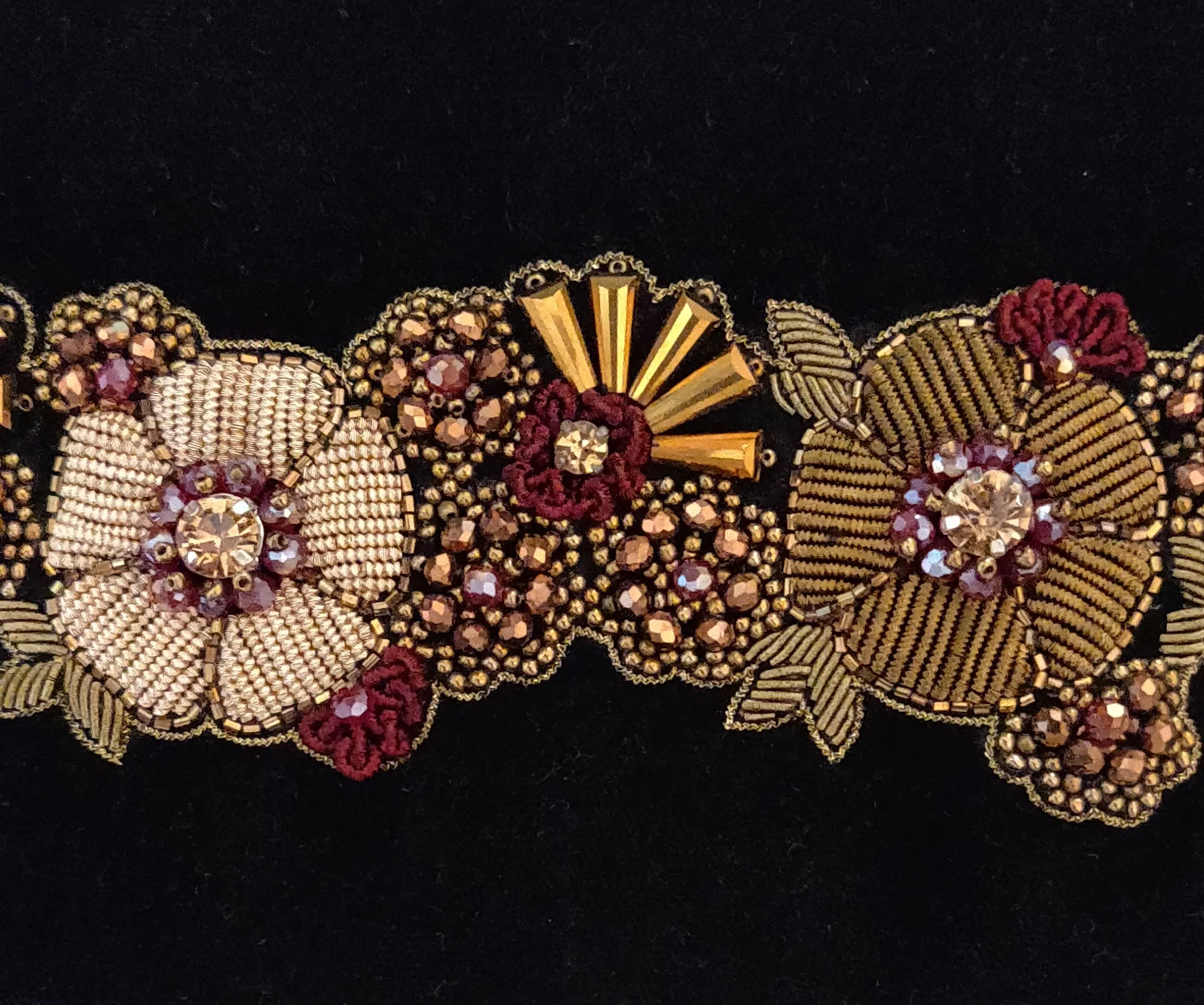 BELT_-_ANTIQUE_BEADS_3.jpg